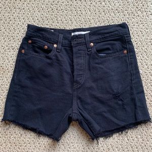 Levi’s wedgie jean cut off shorts